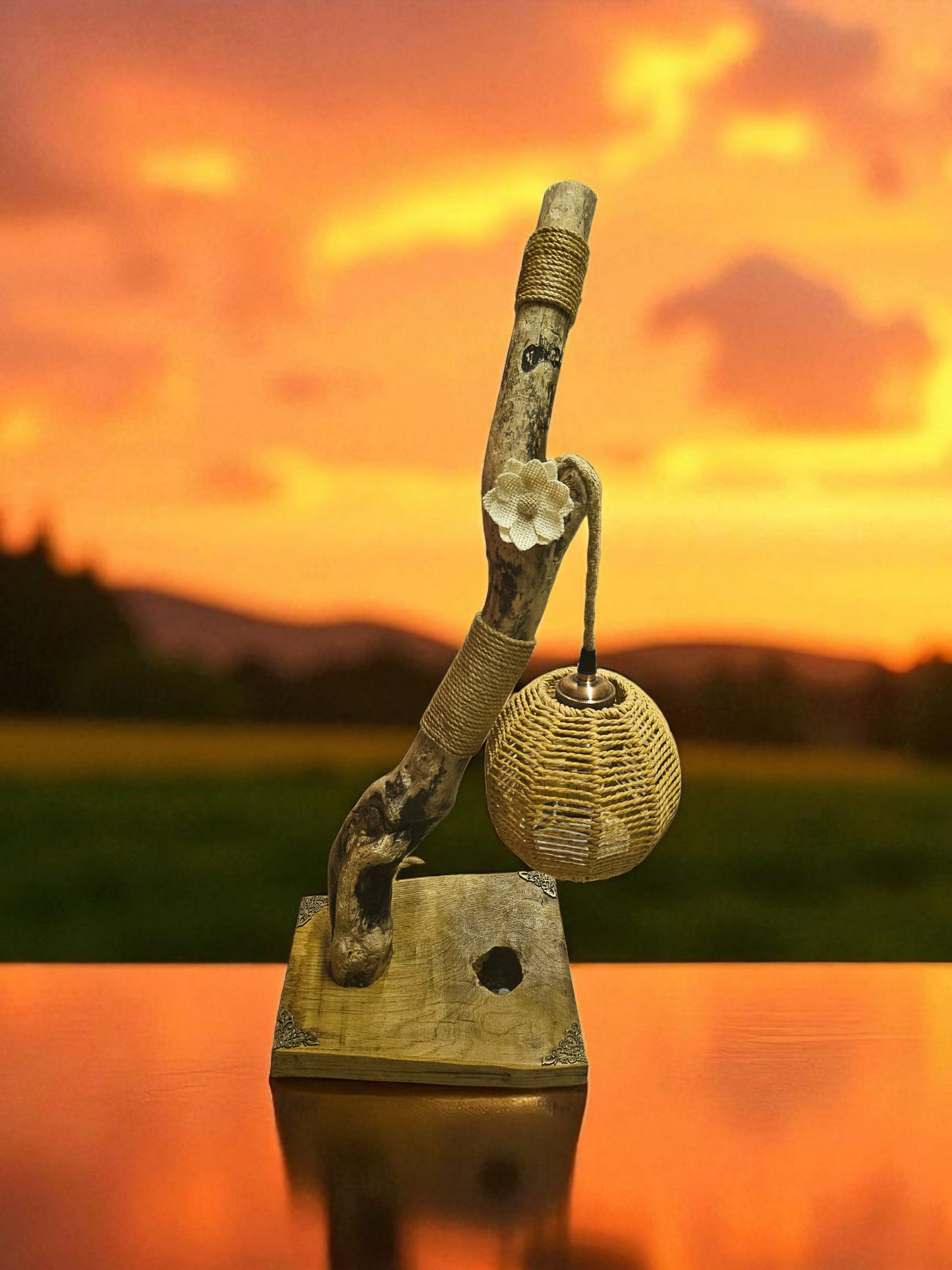 Lampe en bois flotté