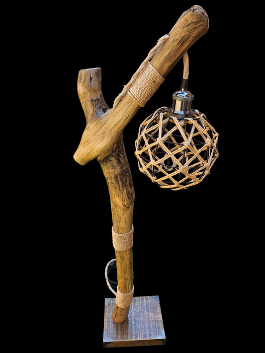 Luminaire en bois flotté