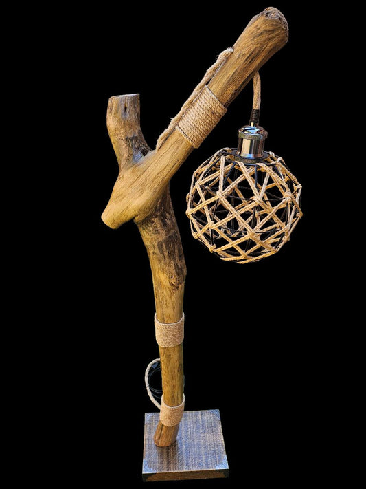 Luminaire en bois flotté
